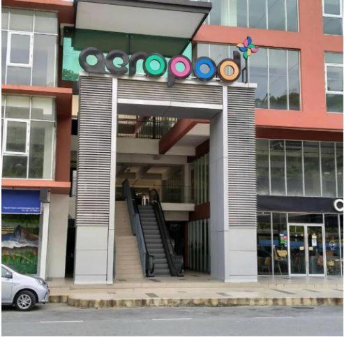 H&F Homestay The Two Owls Nest Aeropod Sovo Studio Room - 2 Queen Bed - Near Airport - Free Parking Kota Kinabalu Exterior photo